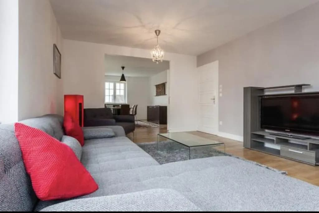 Charmant appartement avec terrasse dans villa - Photo 3