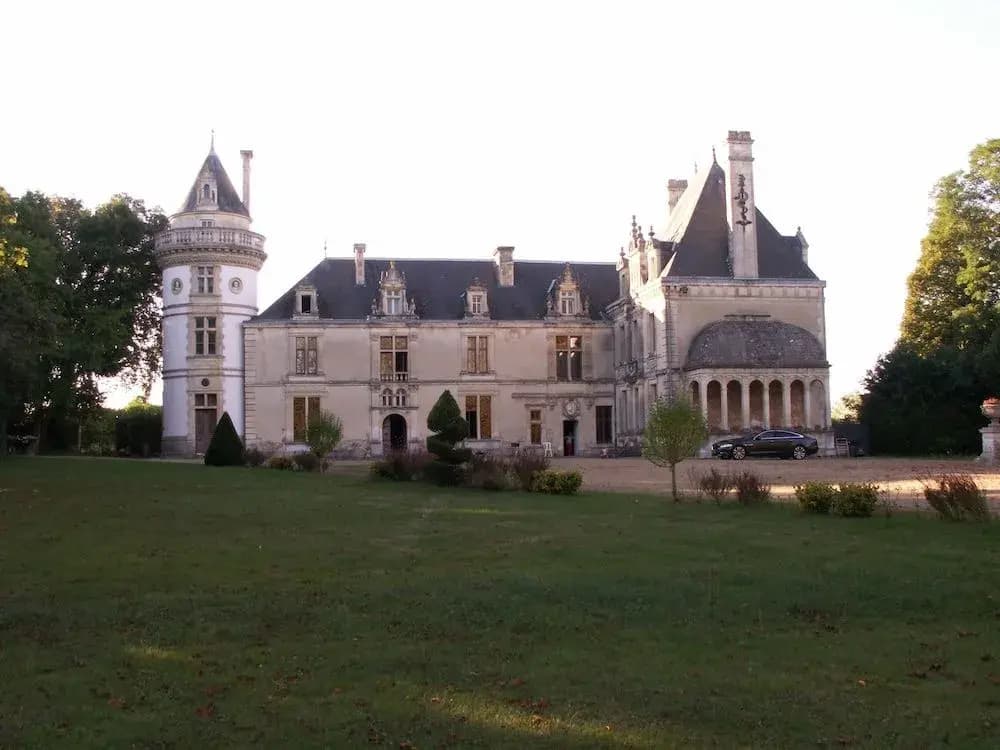 Château de la Court d'Aron - Photo 1