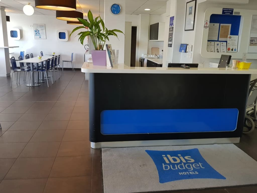 Ibis Budget Marseille L'estaque - Photo 2