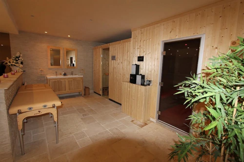 HAVRE DE PAIX" 5 étoiles Prestige jacuzzi, hammam, sauna, PISCINE chauffée Mougins Cannes Grasse - Photo 4