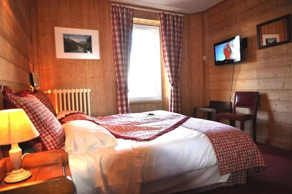 Hôtel Belvédère - Photo 3