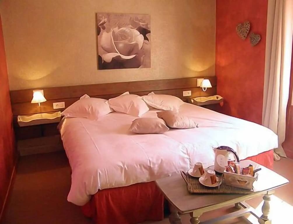 Logis Hôtel Médiéval, Montélimar Nord - Photo 2