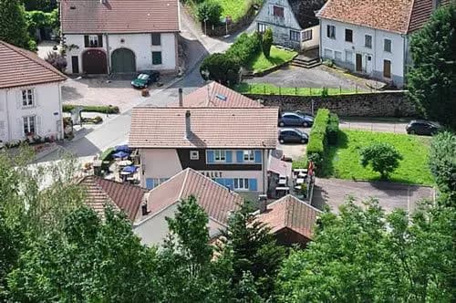 Hotel Restaurant Le Chalet - Photo 1