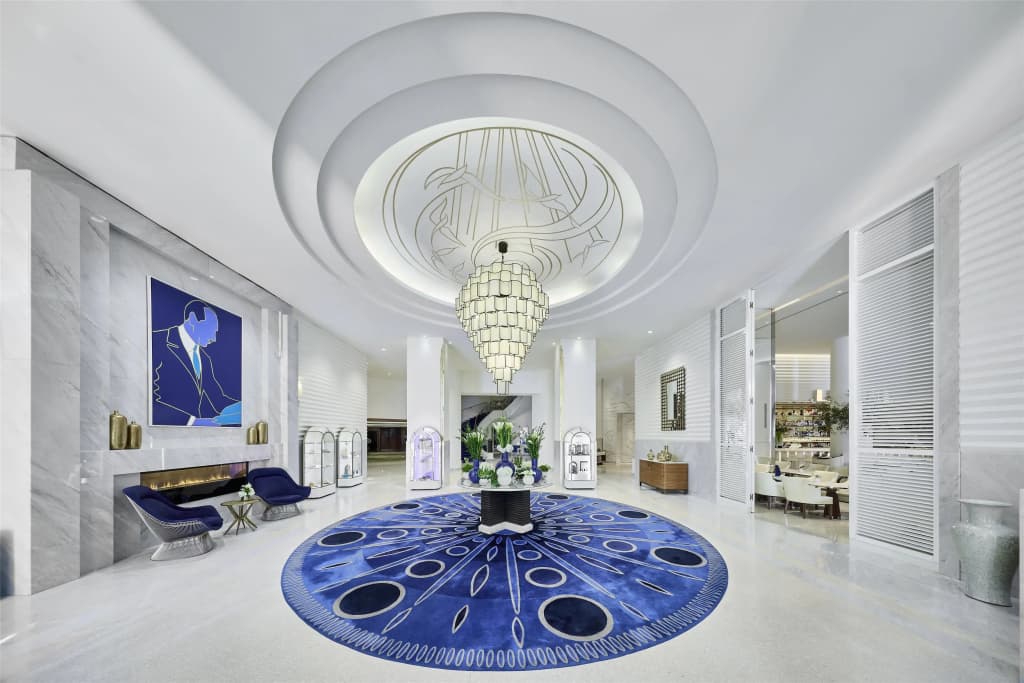 Hotel Martinez - Photo 2