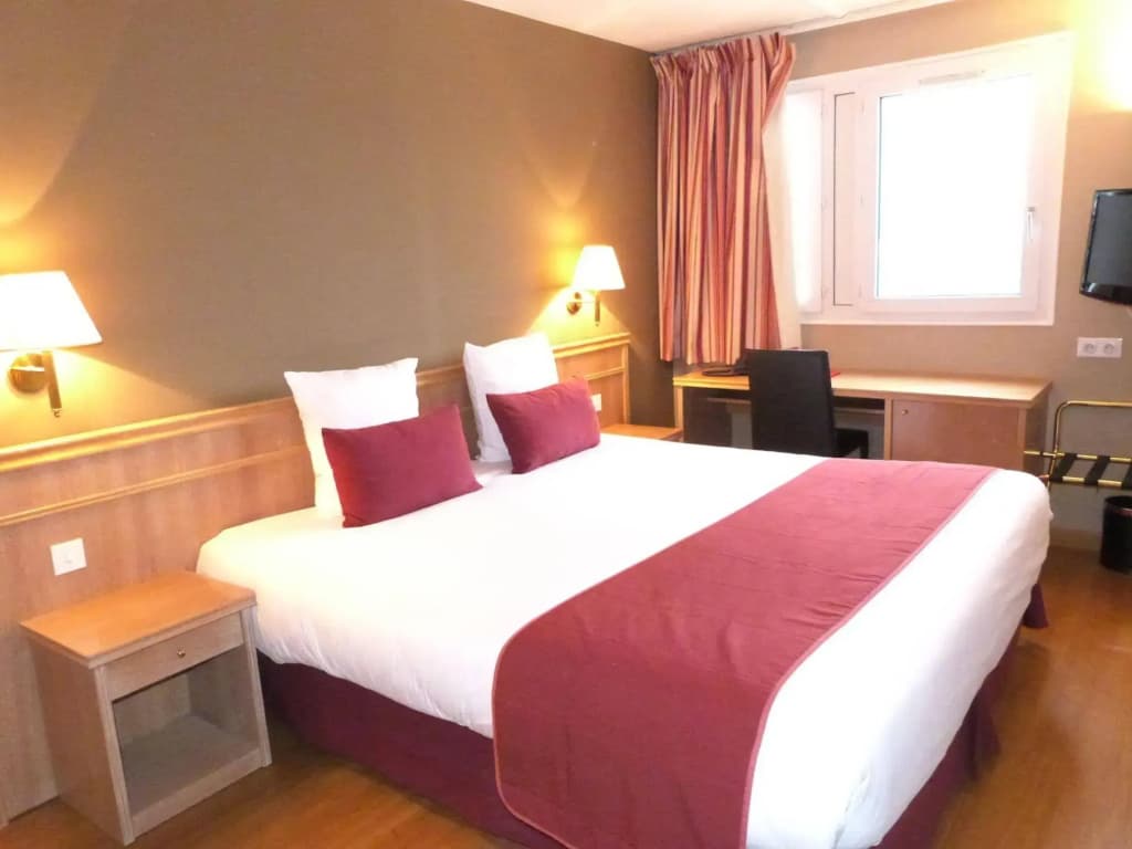 Citôtel Aurore Bourges Nord - Saint Doulchard - Photo 4