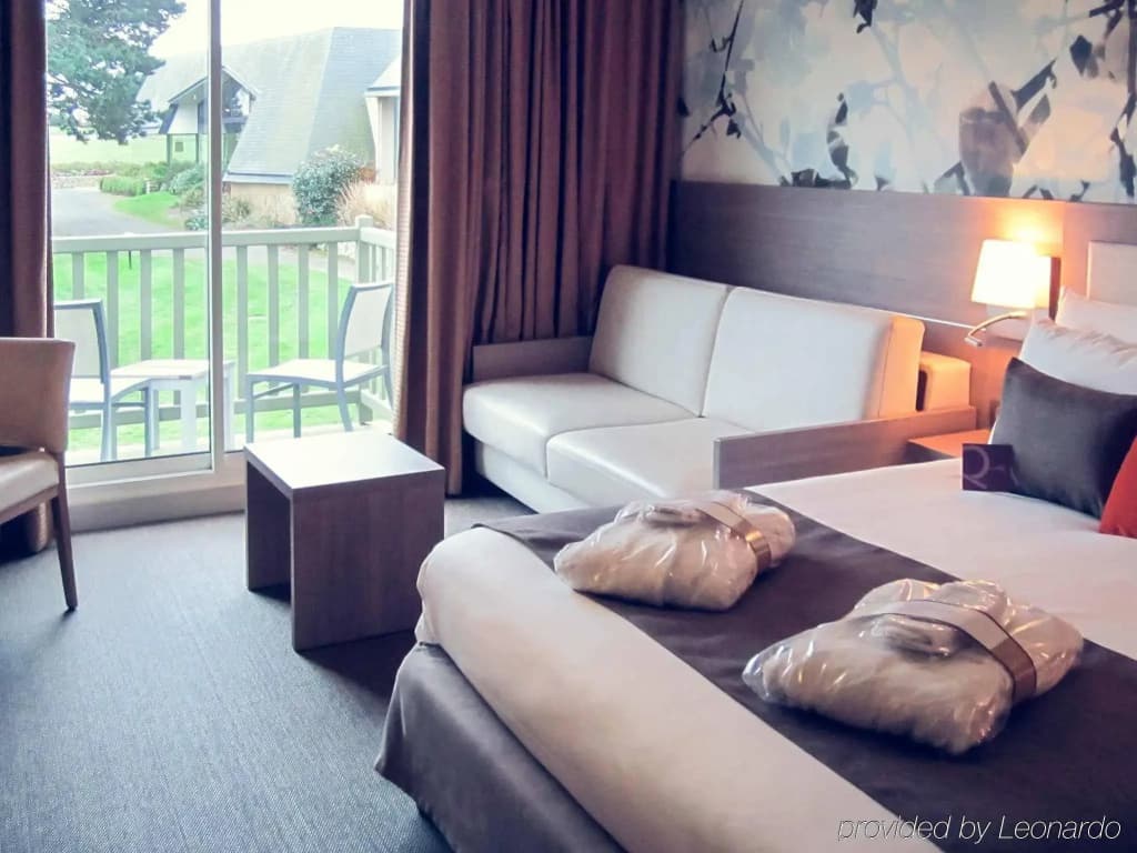 Mercure Omaha Beach Hotel - Miniature 7