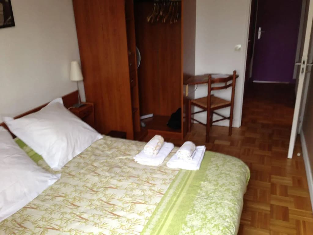 Chambre d'Amis (Chambres d'Hôtes/BnB/Guest House) - Photo 4