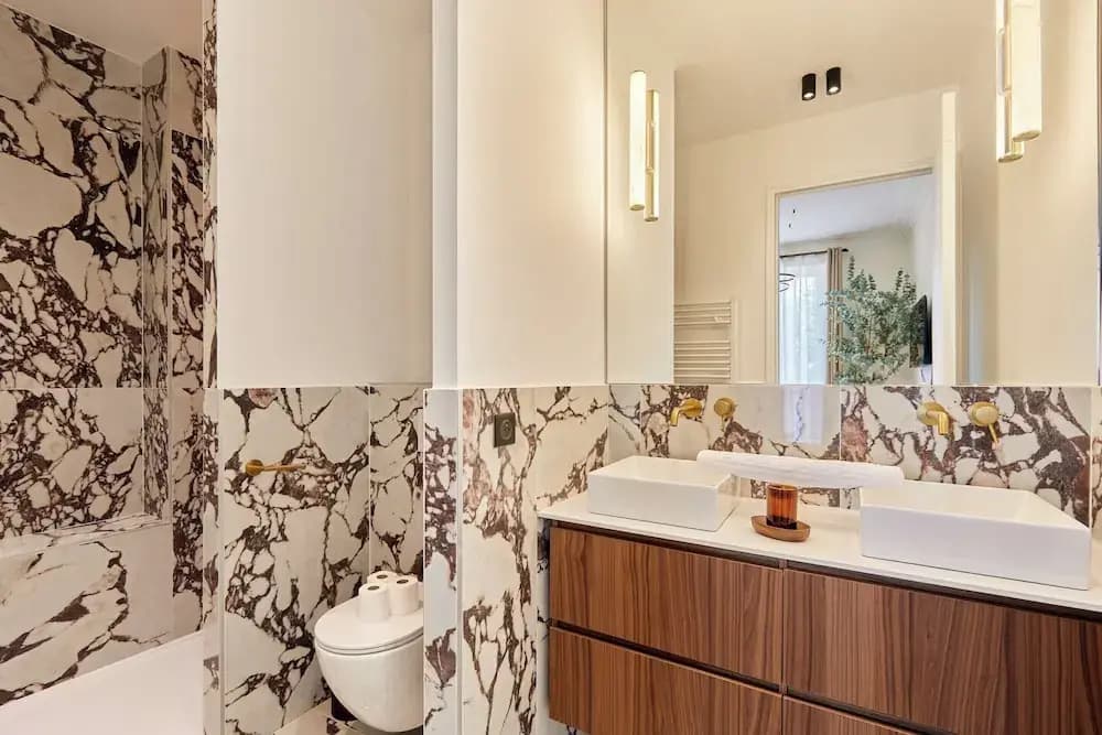 Luxurious AC Apartment Beaubourg Le Marais - Miniature 8