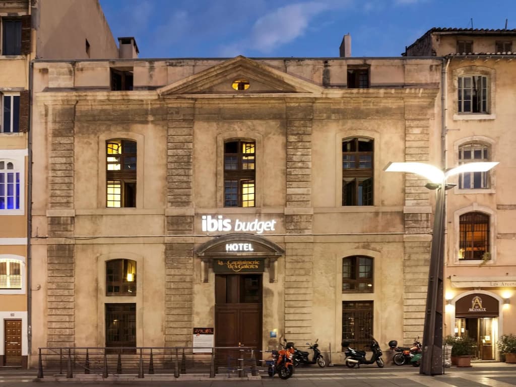 Ibis Budget Marseille Vieux Port - Photo 1