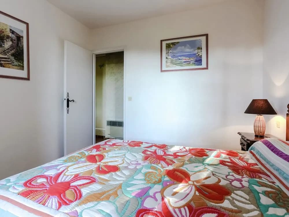 Boutique Holiday Home in Bormes-les-Mimosas with Pool - Photo 2