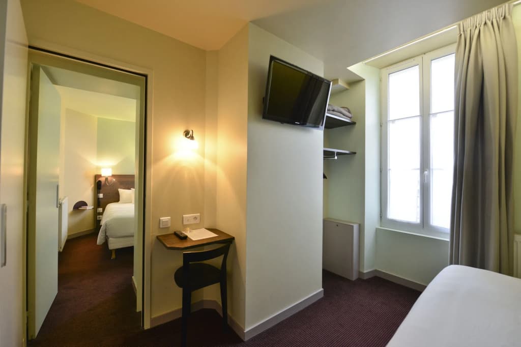 Accostage Hotel - Photo 4