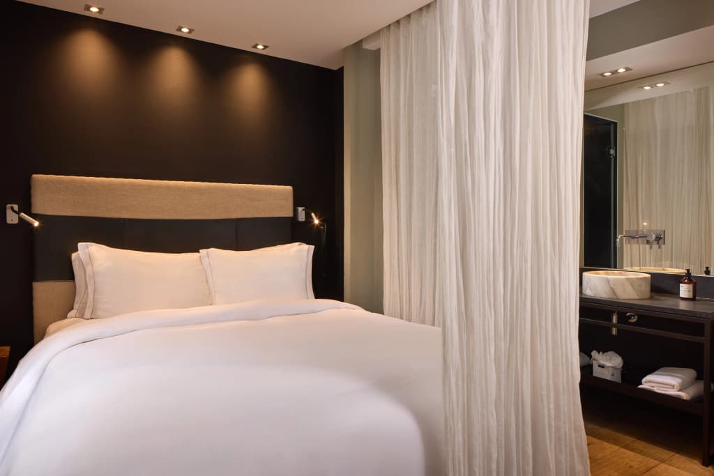Hidden Hotel - Photo 5