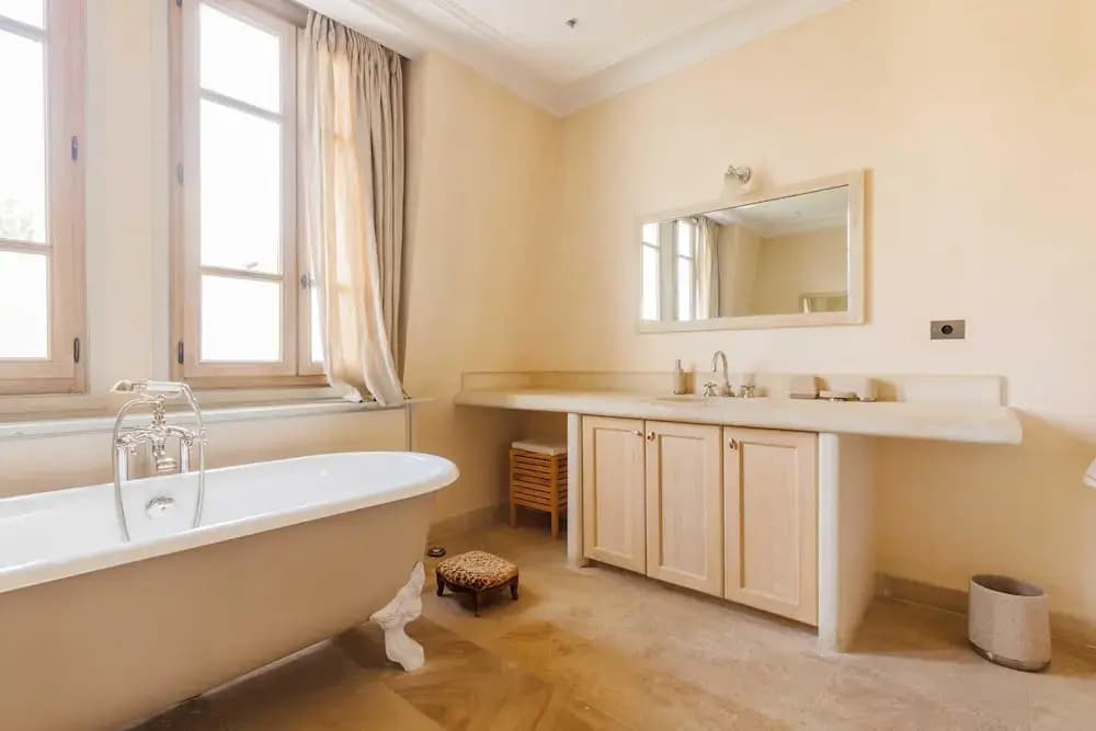 Luxury Mansion With Garden in Heart of Neuilly - Miniature 8