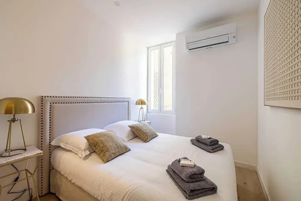Splendid 90m2 Apartment Coeur de Cannes - Photo 3