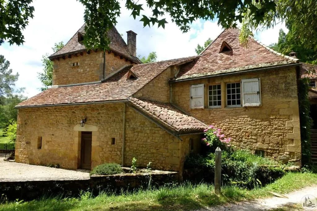 Moulin de l'Enéa, XVIIème, vue rivière et sur beau parc aboré 2,2 hectares. - Photo 1