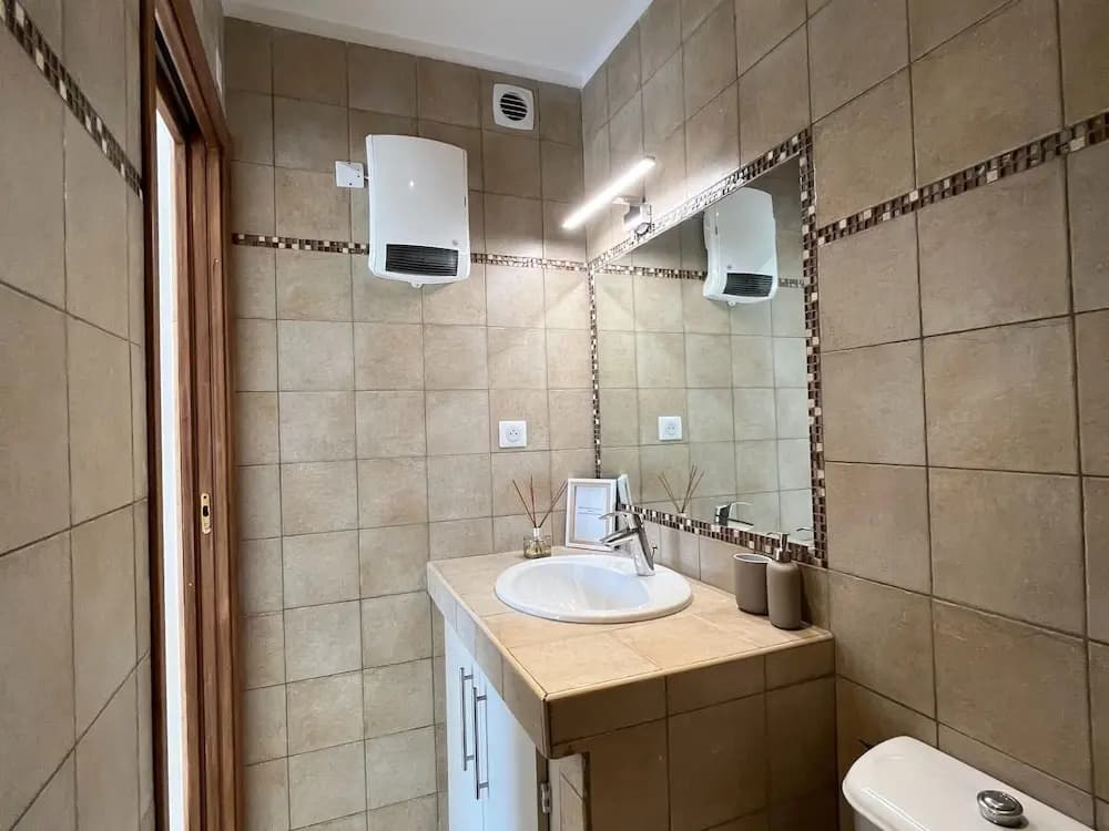 Charming Villa in Saint-tropez With Private Pool - Miniature 8