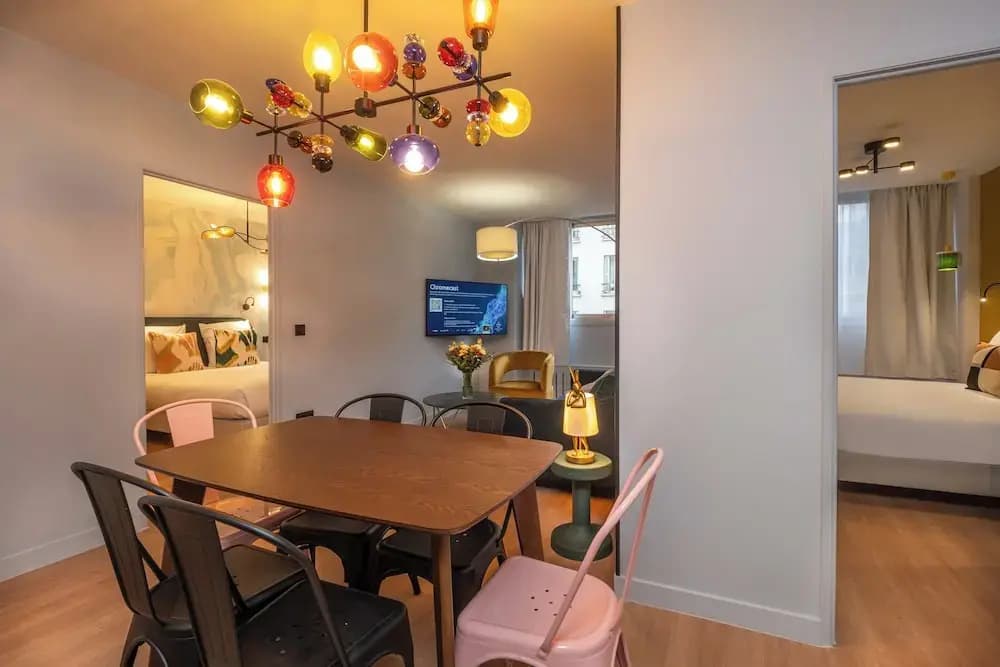 West Paris Suite - Miniature 7
