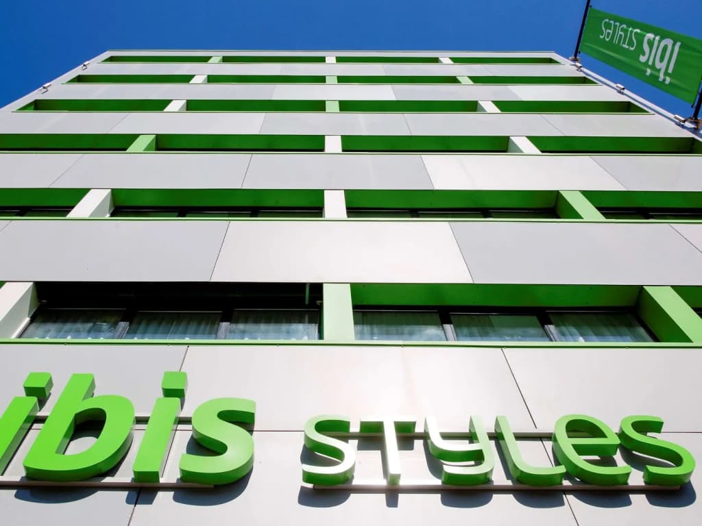 Hôtel ibis Styles Clermont-Ferrand Gare - Photo 1