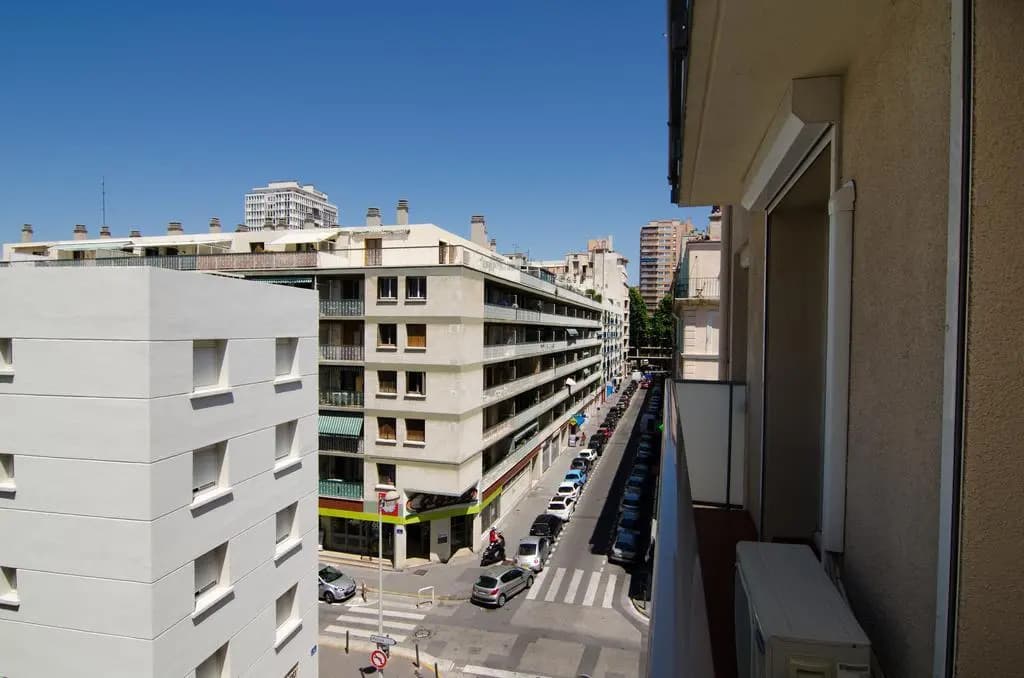 T1 Moderne Plage des Catalans - Miniature 7