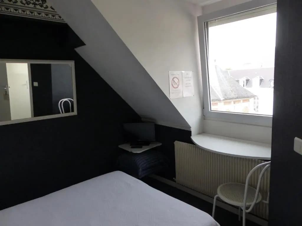 Hôtel Victor Hugo - Photo 3