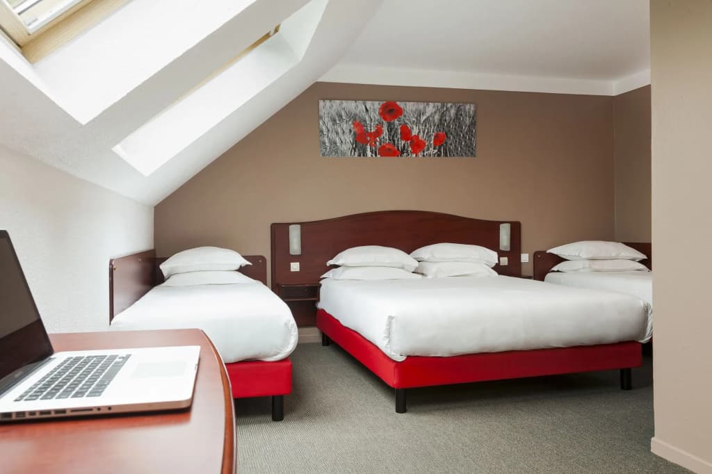 Arras Hotel - Photo 5