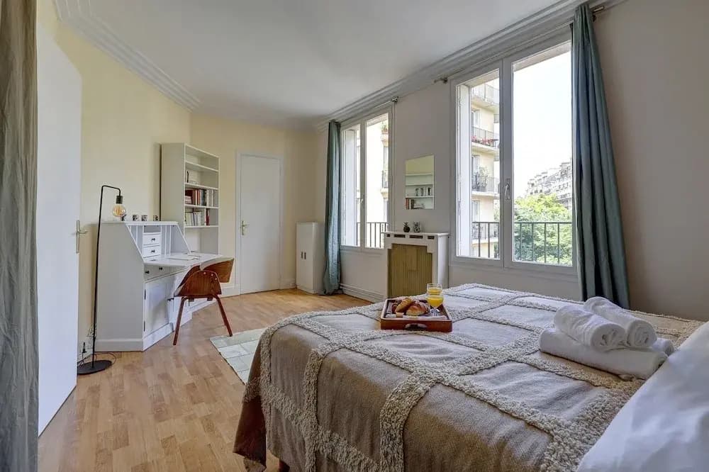 Elegant 1BR Near Eiffel & Champ de Mars - Photo 5