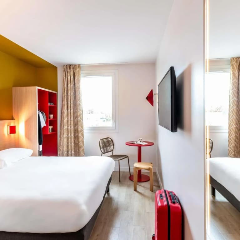 ibis Styles Prevessin Geneve Airport - Miniature 7
