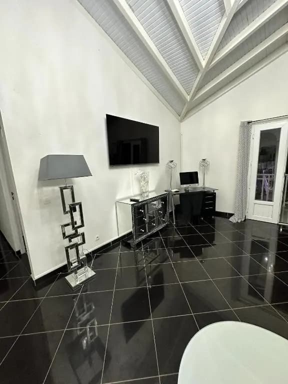 Maison de 2 chambres avec piscine partagee terrasse amenagee et wifi a Sainte Rose - Photo 3