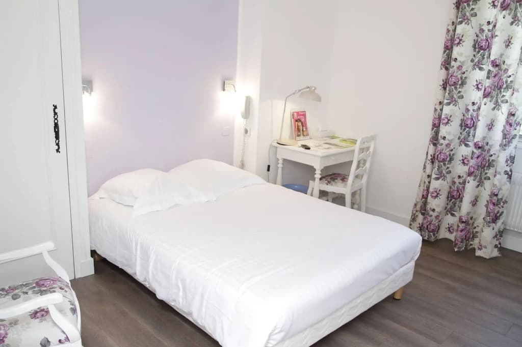 Logis Hotel Des Pyrenees Rest. La Pergola - Photo 5