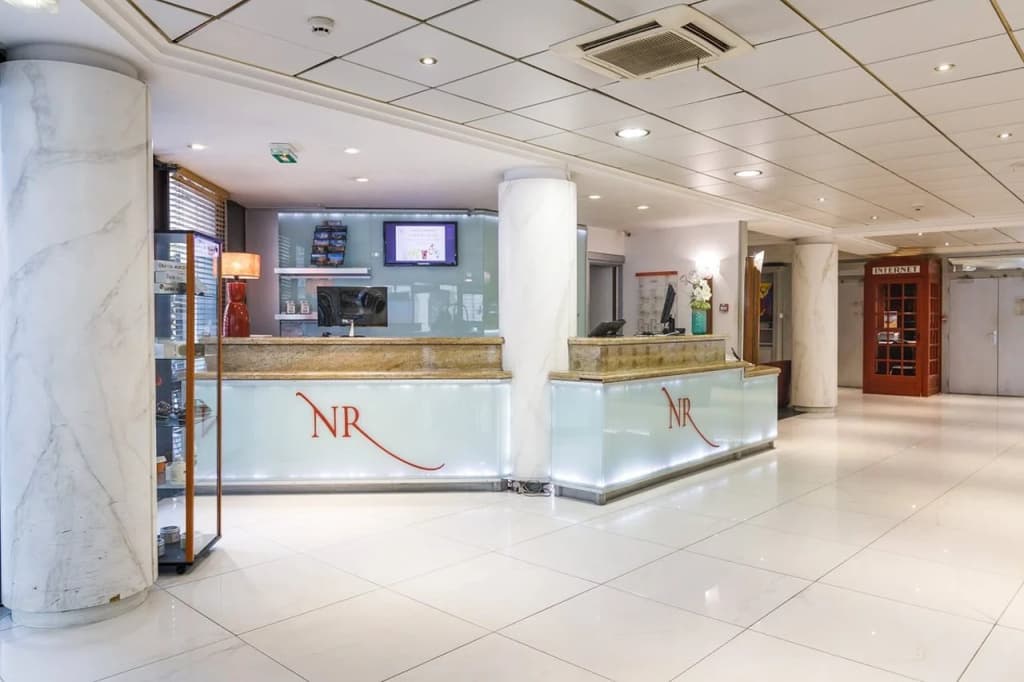 Hotel Nice Riviera - Photo 2