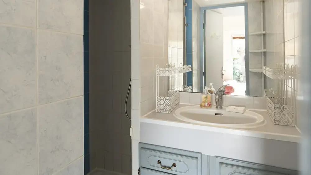 Coastal Comfort for Families - Miniature 7