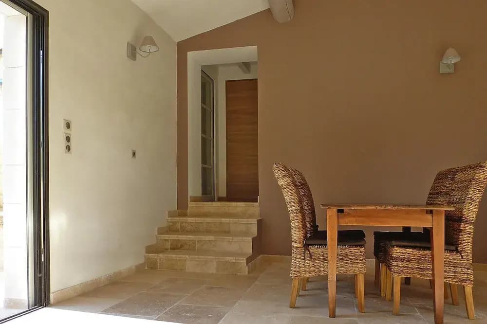 Relaxing Home Near Pool in Malaucene - Photo 4