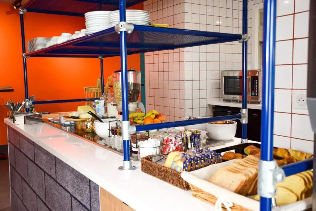 Ibis Budget Millau Viaduc - Miniature 7