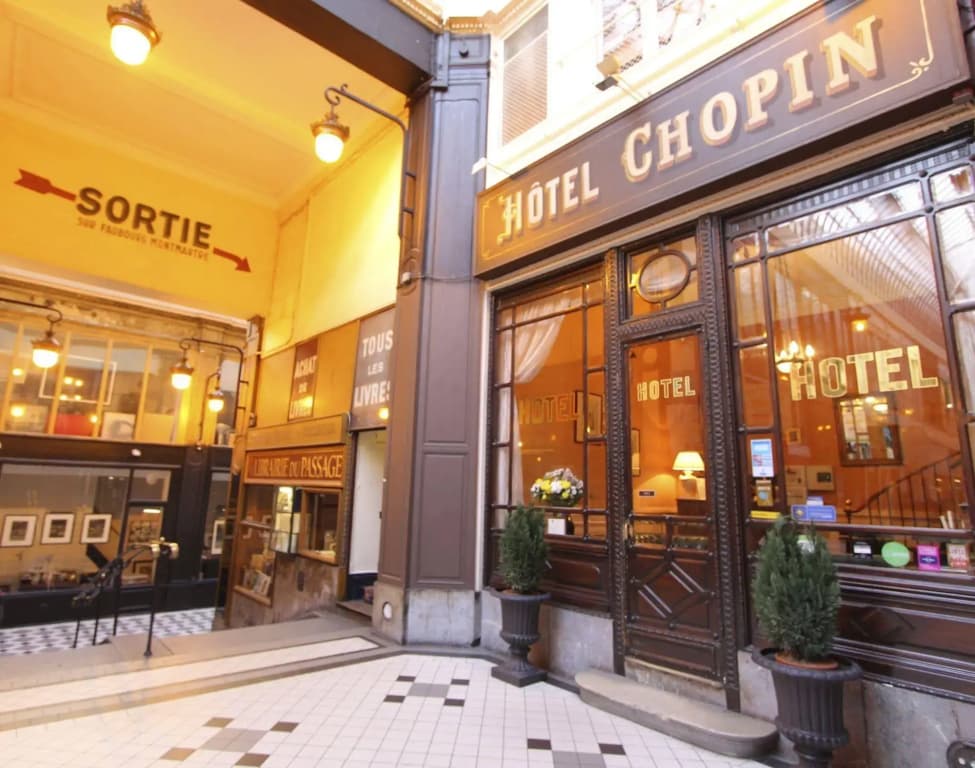 Hôtel Chopin - Photo 1