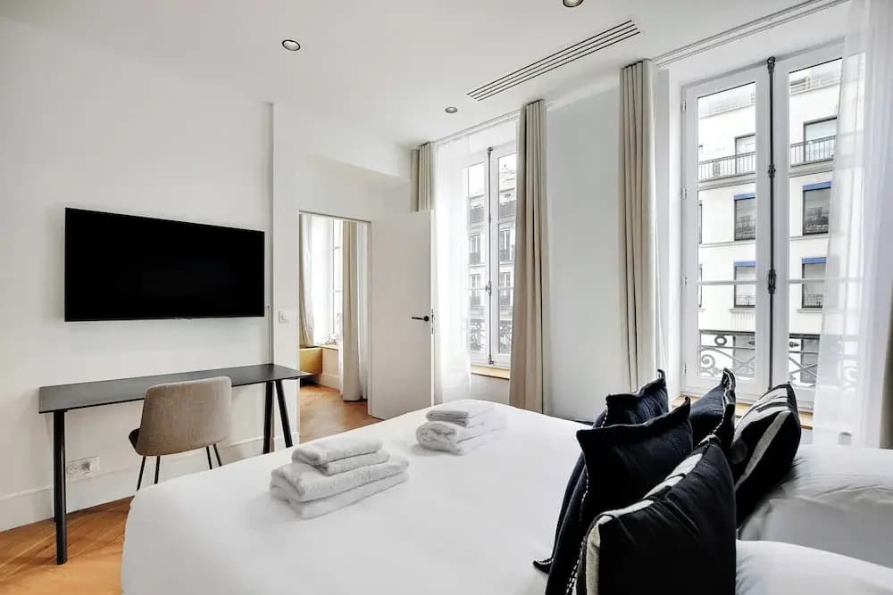 Stunning Apartment - 2br/6p - Madeleine - Photo 2