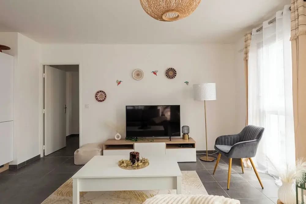 Charming Apartment 2br/4p - Near to Lyon - Photo 5