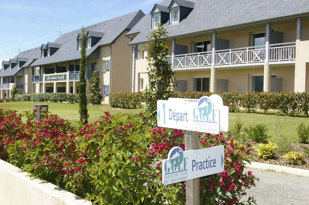 Domaine du Golf Country Club de Bigorre - Photo 1