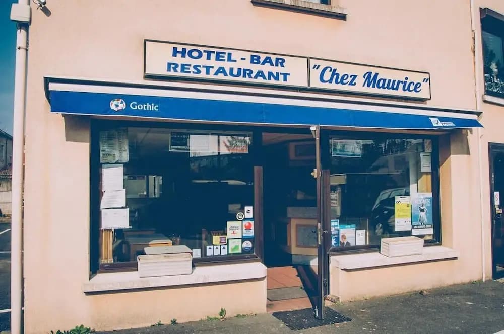 Hotel Restaurant Maurice - Photo 1