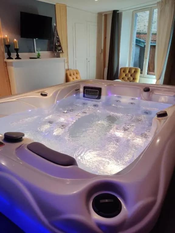 Suite EDEN avec jacuzzi privé - Photo 3