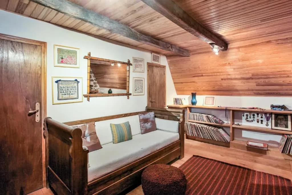 House With 3 Bedrooms in Senezergues, With Wonderful Mountain View, Fu - Photo 1