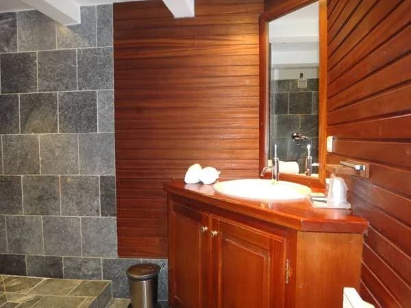 B Lodge Hotel - Miniature 8