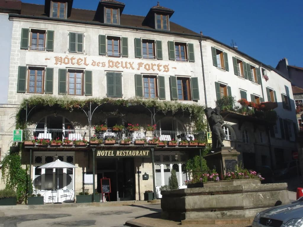 Hôtel des Deux Forts - Photo 1