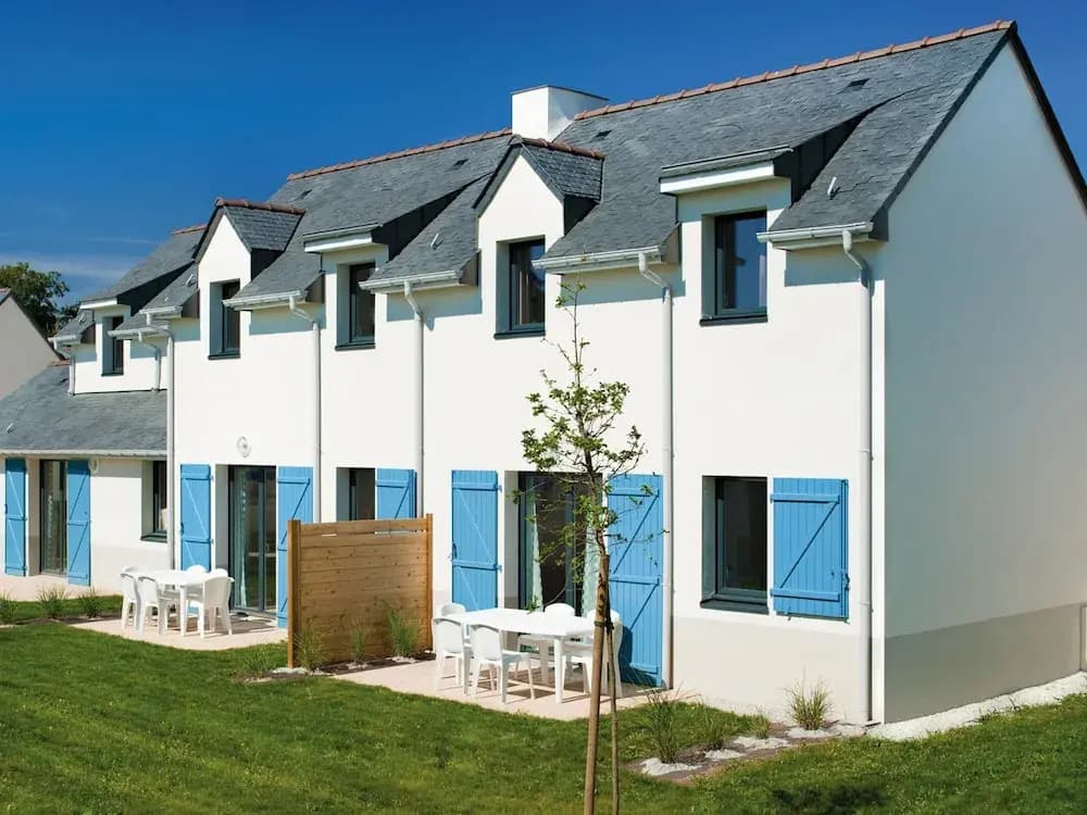Comfortable Holiday Home Close to a Golf Course in Brittany - Photo 1