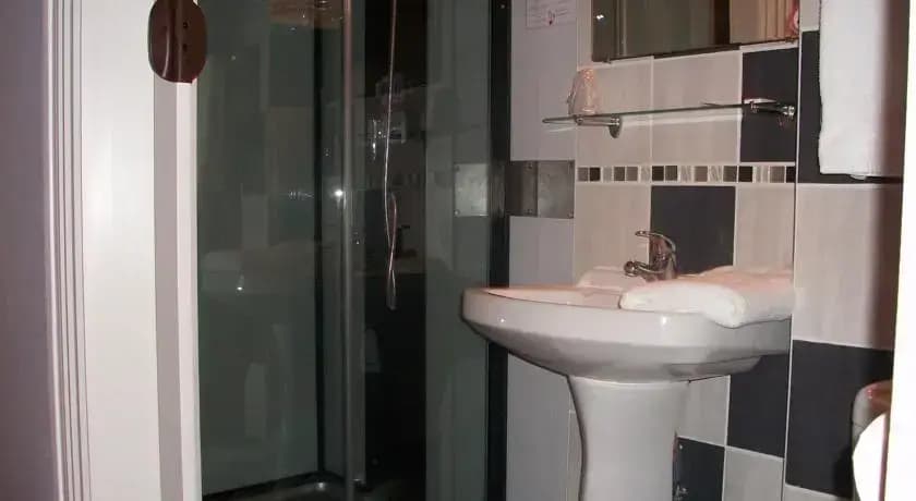 Hotel lAiglon - Miniature 7