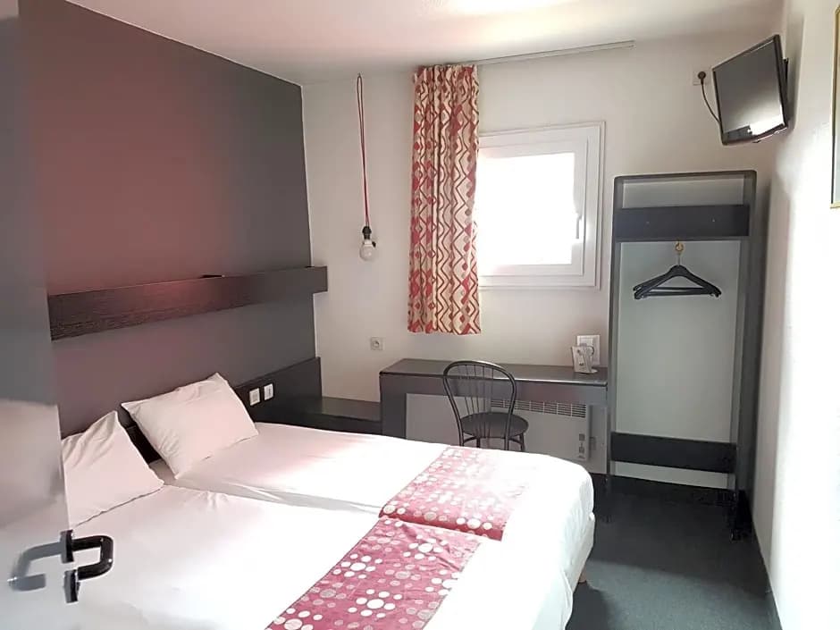 Best Hotel - Montsoult La Croix Verte - Photo 2