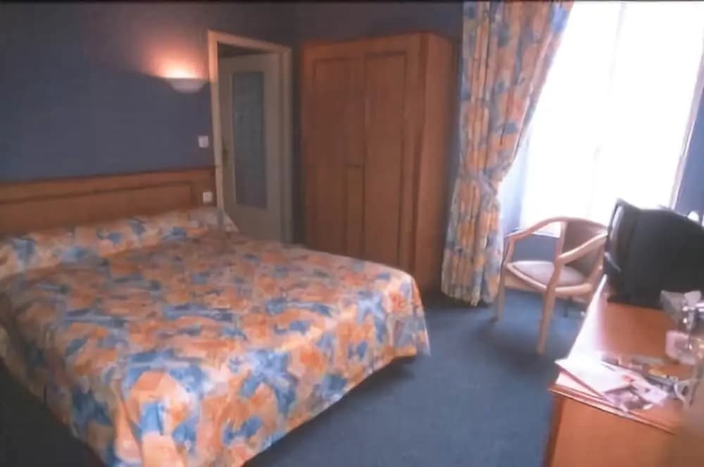Logis Hotel Le Port Saint Aubin - Miniature 6
