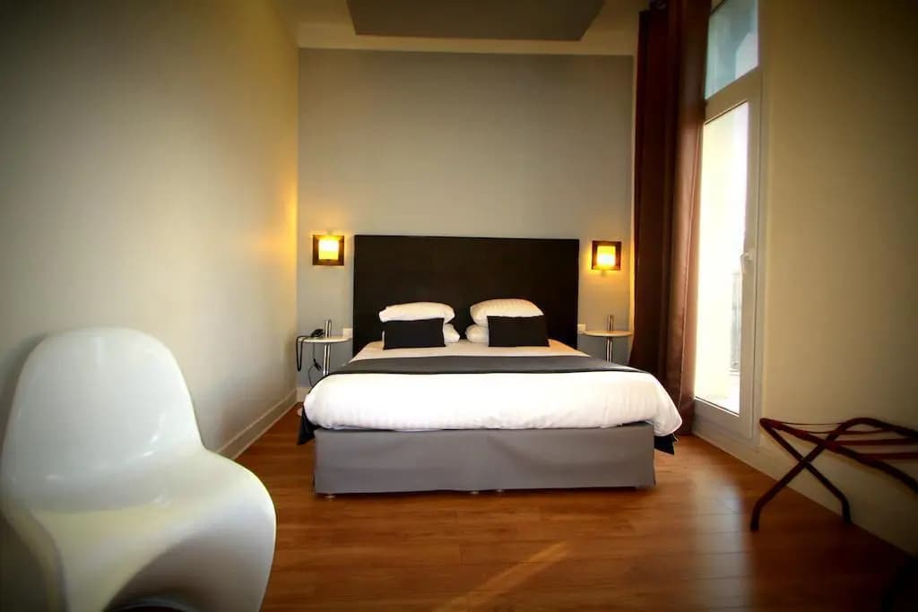 Hotel Amirauté - Photo 5