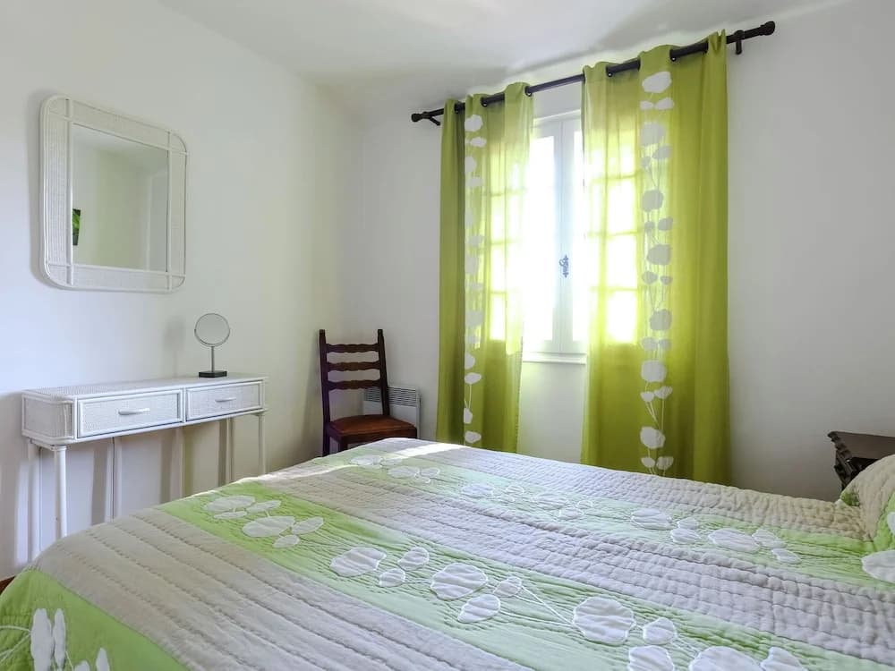 Boutique Holiday Home in Bormes-les-Mimosas with Pool - Photo 5