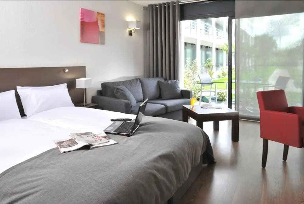 Hotel Eden Park - Photo 4