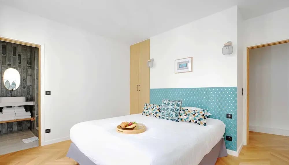Charming Apartment- 2br/6p - Le Marais - Photo 2